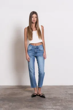 Jean denim mom calvin de Magda en Pantalones para argentina