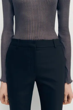 Pantalón traje aberturas de Mango en Pantalones para argentina