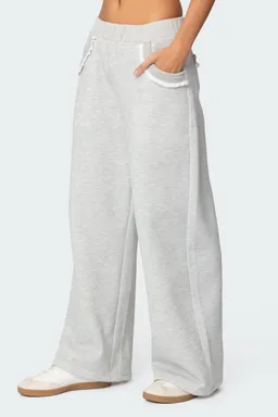 Pantalón jogger detalle volados de Edikted en Pantalones para argentina
