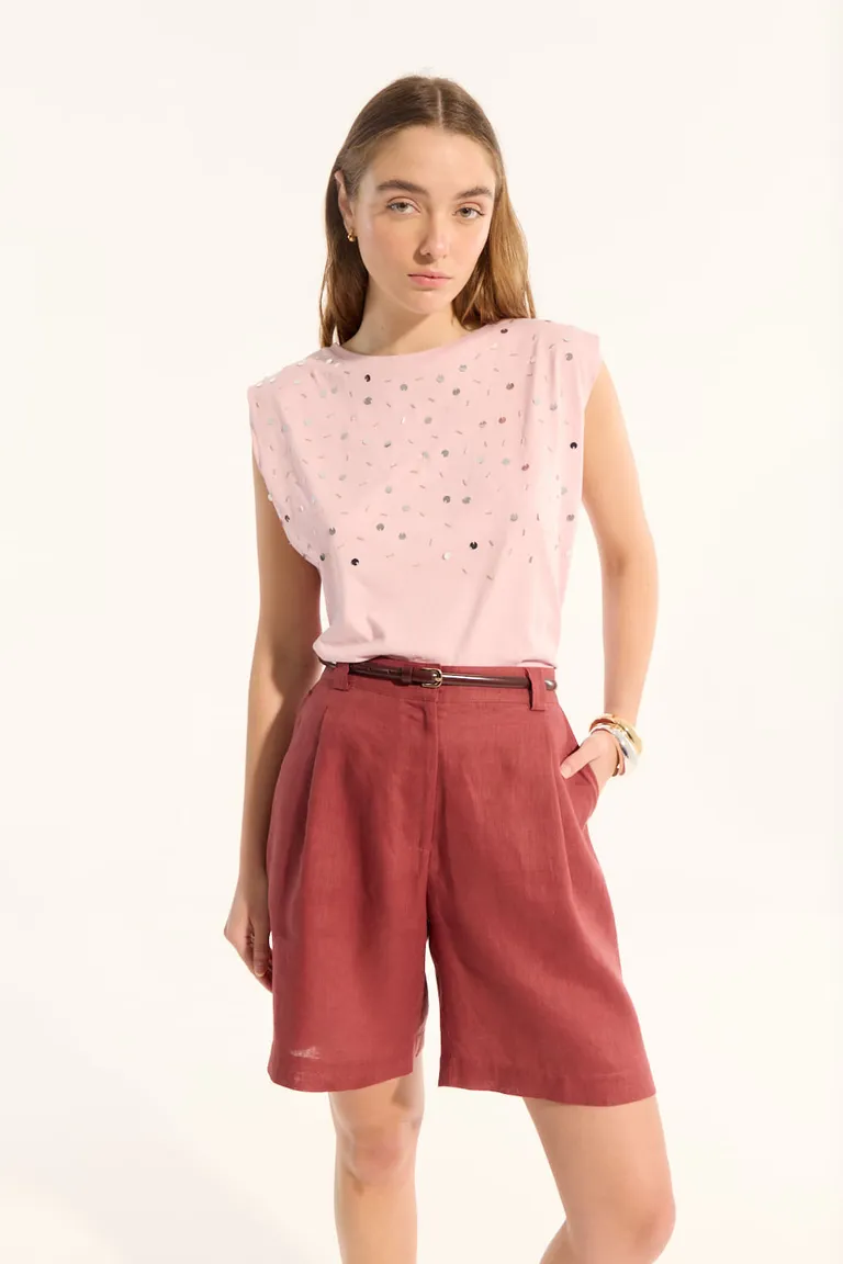 Remera rosa de corte regular con aplicación en el frente de Portsaid en Remeras para argentina