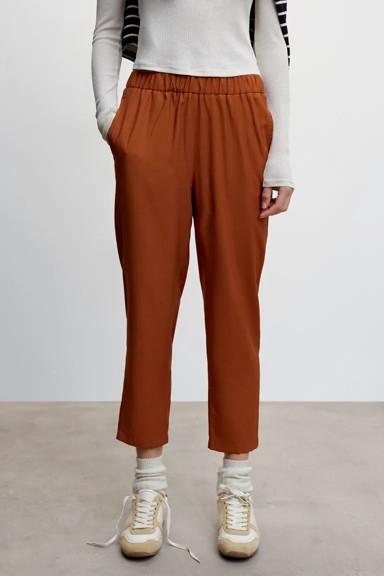 Pantalón satinado elástico de Mango en Pantalones para argentina