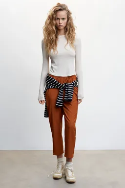 Pantalón satinado elástico de Mango en Pantalones para argentina