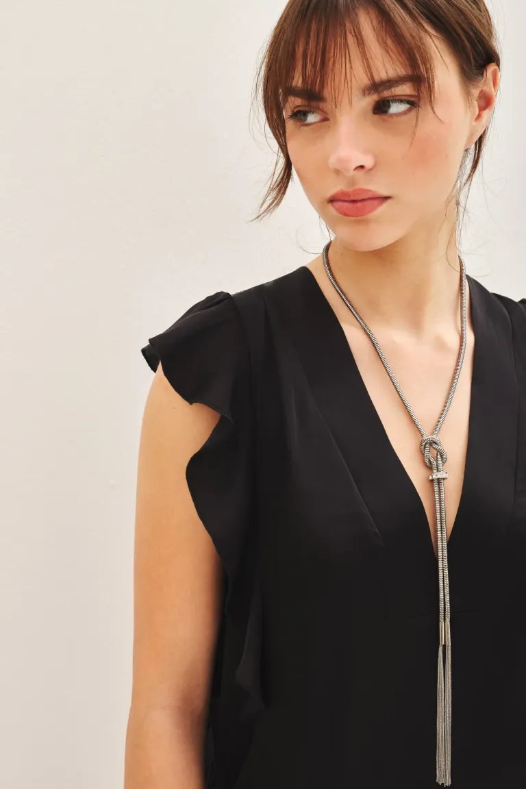 Camisa de corte recto con detalles en volados y escote profundo de Rapsodia en Camisas para argentina