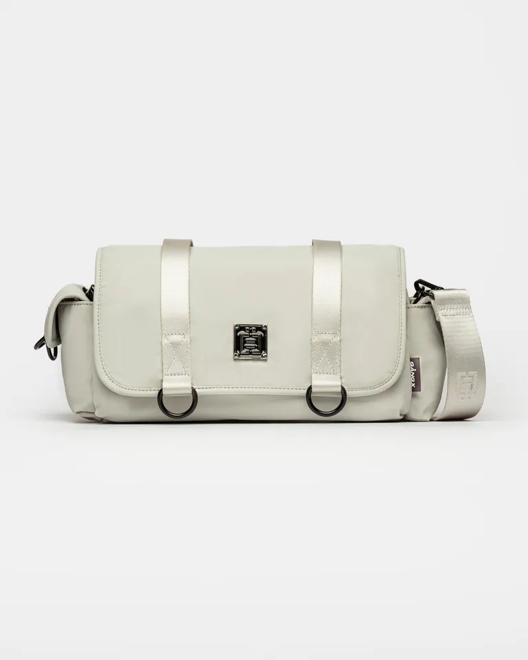 Bandolera de nylon de corte contemporáneo para uso diario y de fin de semana de Prüne en Bolsos y Carteras para argentina