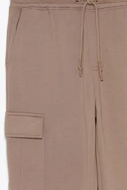 Pantalón chándal cargo de Lefties en Pantalones para argentina