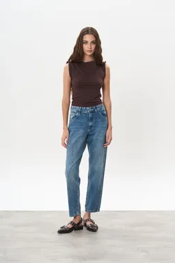 Jean denim mom beneth de Magda en Pantalones para argentina