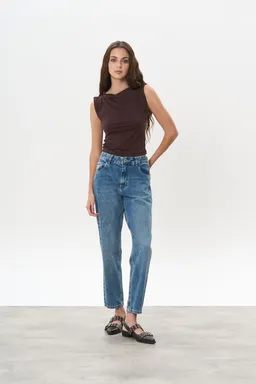 Jean denim mom beneth de Magda en Pantalones para argentina