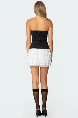 Mini vestido falda volados de Edikted en Vestidos para argentina