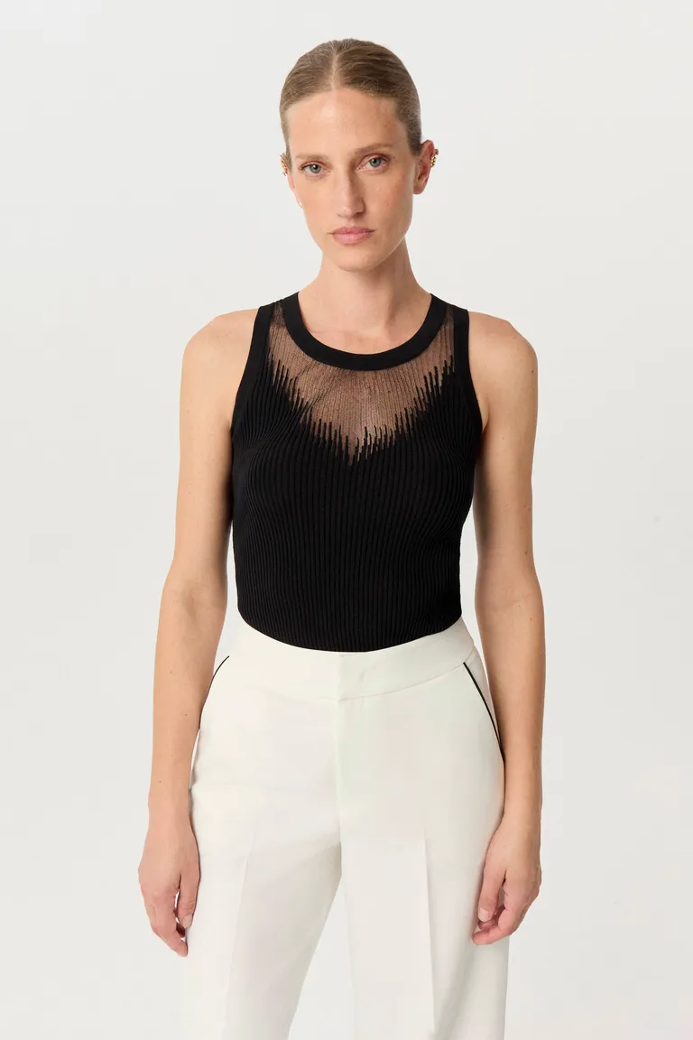 Top tejido de punto acanalado de corte anatómico con escote en U y vivos anchos en las sisas y el escote de Markova en Tops para argentina