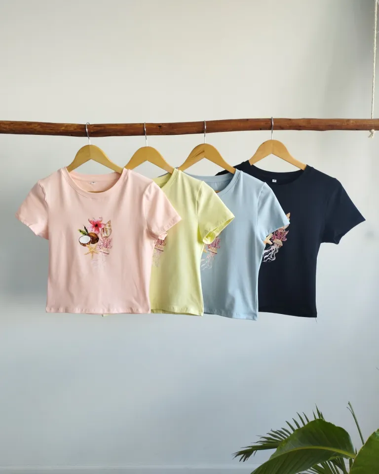 Remera de algodón con estampado tropical en color rosa de Lemmon en Remeras para argentina