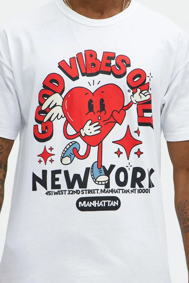 Remera buena onda nyc de Fashion Nova en Remeras y Polos para argentina