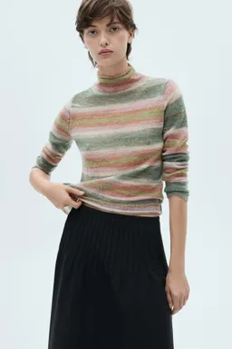 Jersey rayas cuello alto de Mango en Buzos y Sweaters para argentina