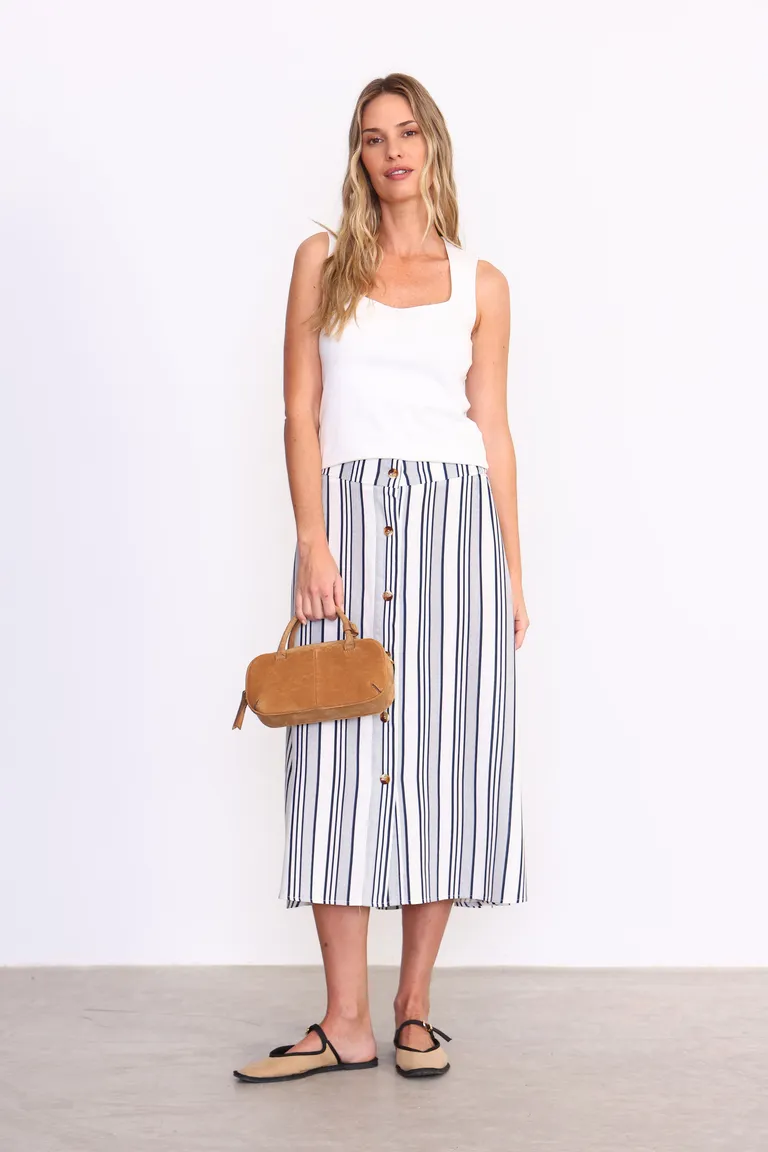 Remera de algodón con escote cuadrado y corte recto para mujer de Yagmour en Remeras para argentina