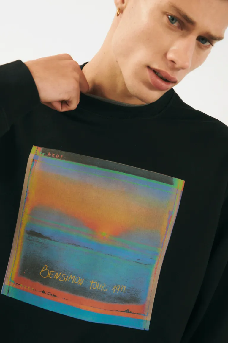 Buzo con estampa geométrica en tonos tierra para hombre de Bensimon en Buzos y Sweaters para argentina