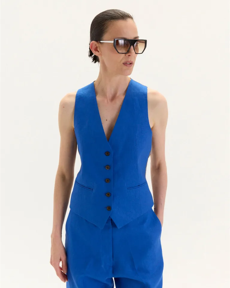 Chaleco Lucca: Pieza versátil y elegante para tu armario de Blue Sheep en Chalecos para argentina