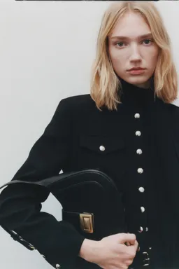 Bolso hombro cierre metálico de Mango en Bolsos y Carteras para argentina