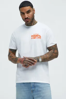Remera manga corta echoes eternity de Fashion Nova en Remeras y Polos para argentina