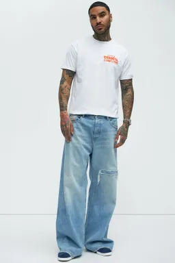 Remera manga corta echoes eternity de Fashion Nova en Remeras y Polos para argentina