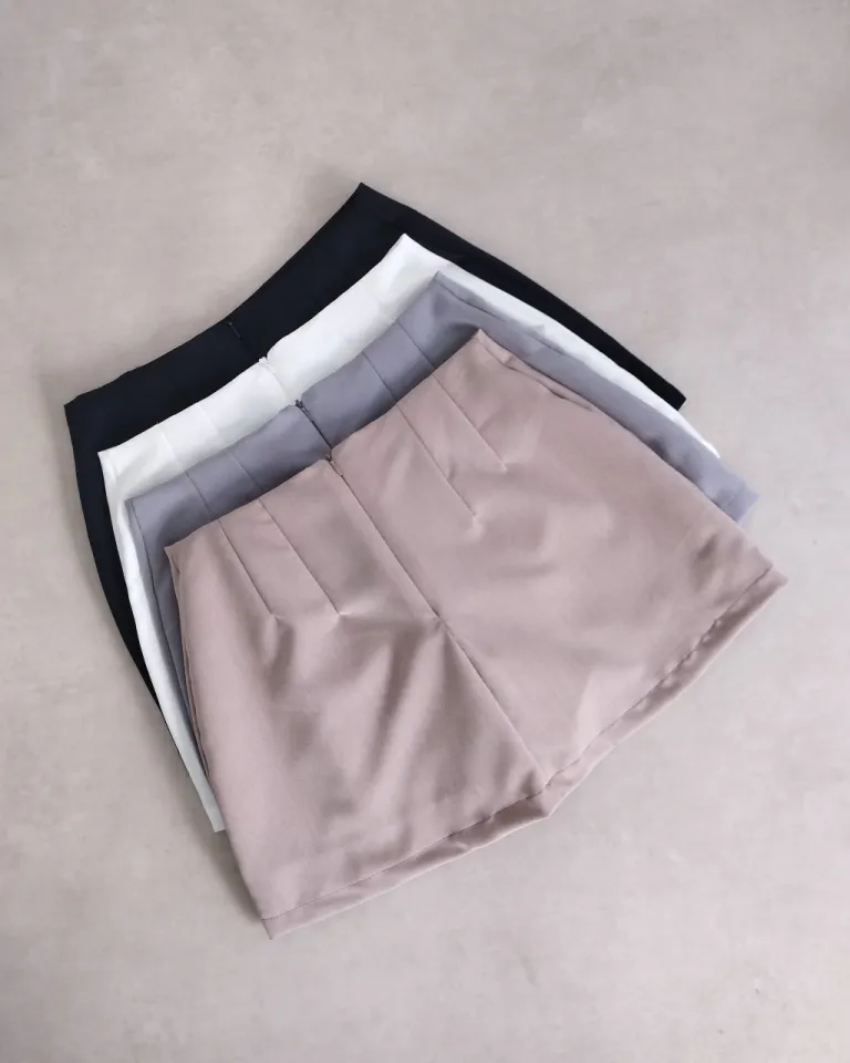 Falda corta rosa con bolsillos, diseño moderno y femenino de Lemmon en Shorts para argentina