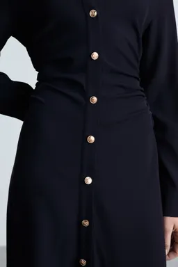 Vestido midi cintura drapeada de Mango en Vestidos para argentina