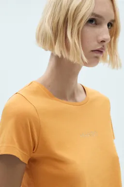 Remera algodón logo de Mango en Remeras para argentina