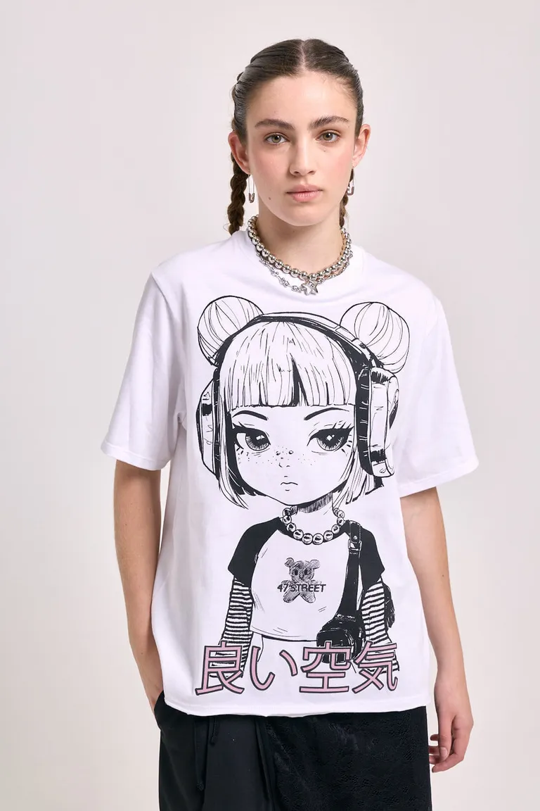 Remera de corte amplio con estampa frontal de personaje estilo anime y cuello redondo de 47 Street en Remeras para argentina