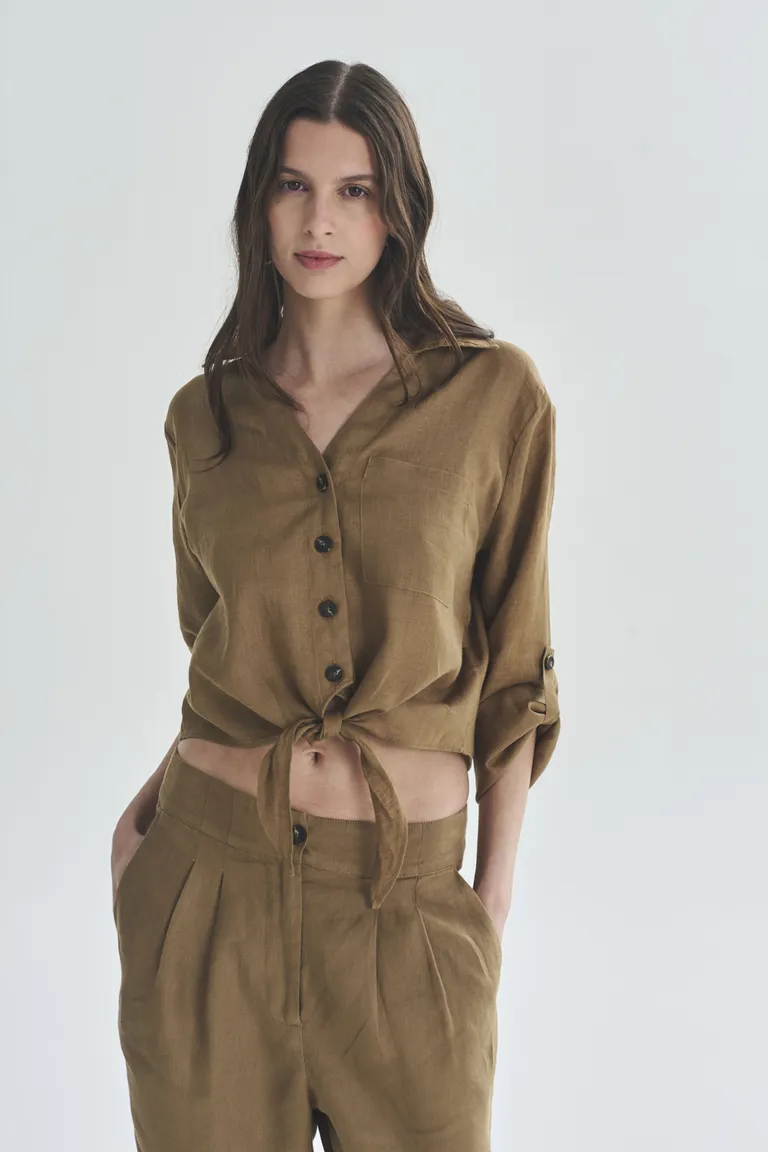 Camisa de manga larga de diseño elegante y versátil para mujer de Akiabara en Camisas para argentina