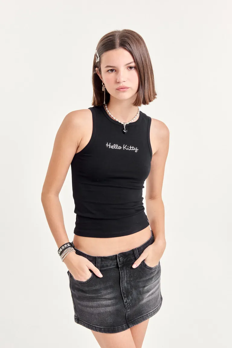 Musculosa de algodón con estampa de Hello Kitty en cristales decorativos de 47 Street en Tops para argentina