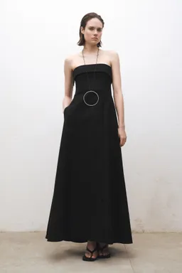 Vestido evasé palabra honor de Mango en Vestidos para argentina