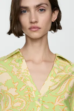 Camisa manga corta estampada de Mango en Camisas para argentina