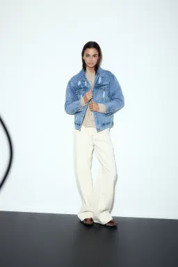Chaqueta denim con strass zaira de Audaz en Chaquetas para argentina