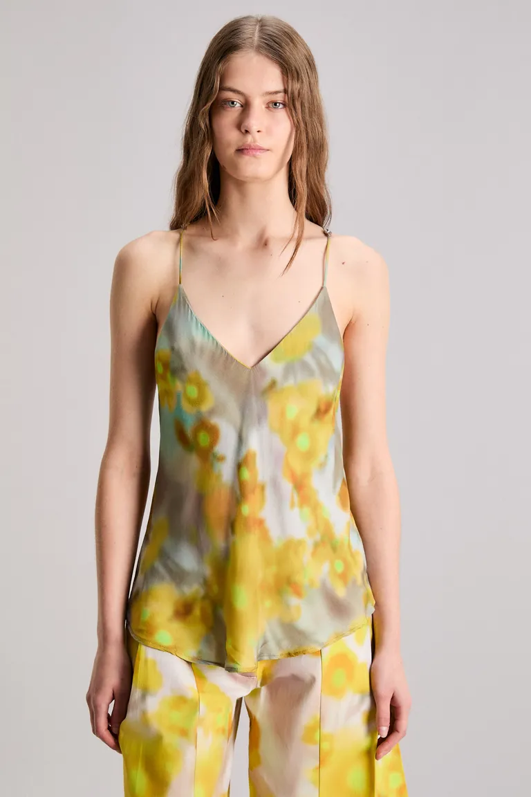 Top de seda con diseño exclusivo y ajuste personalizado de Kosiuko en Tops para argentina