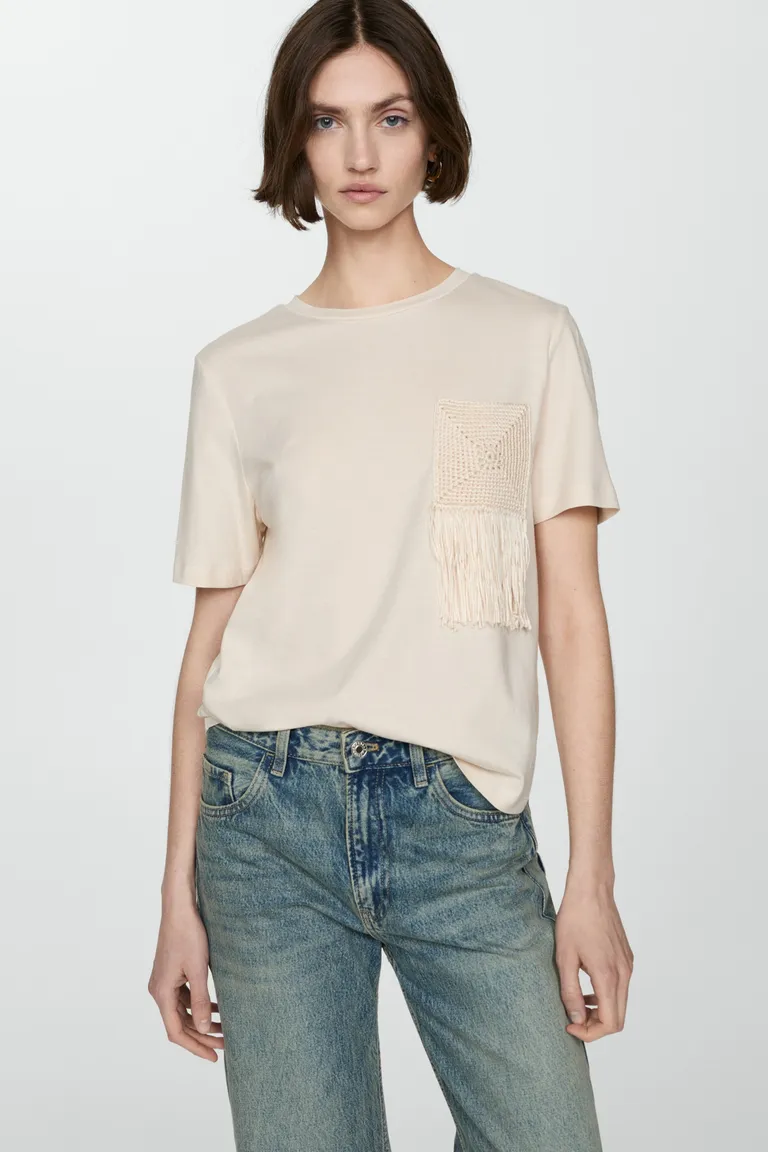 Remera detalle crochet de Mango en Remeras para argentina