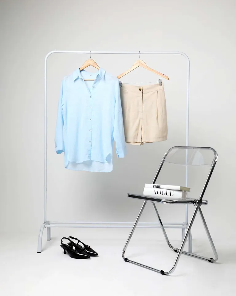 Shorts de lino con bolsillos traseros con tapa y botón de Hesed en Shorts para argentina