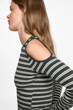 Vestido rayas abertura de Mango Teen en Vestidos para argentina