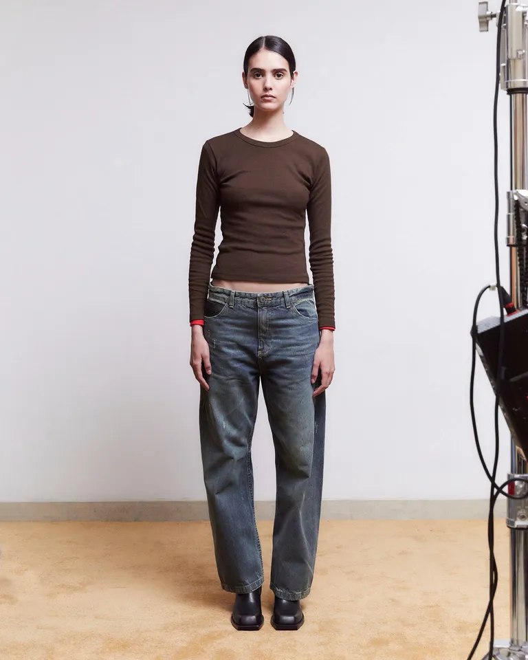 Pantalones de jean de corte recto con lavado matizado y detalles de ajuste de Prüne en Pantalones para argentina