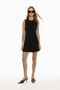 Vestido corto con vuelo de Lefties en Vestidos para argentina