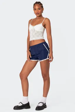 Kallie short deportivo encaje de Edikted en Shorts para argentina