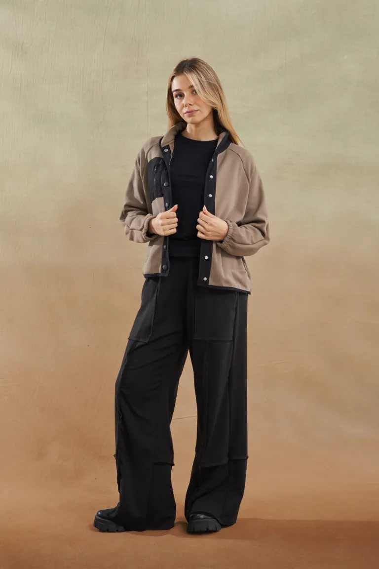 Chaqueta femenina de corte moderno en tono marrón de Apricot en Chaquetas para argentina