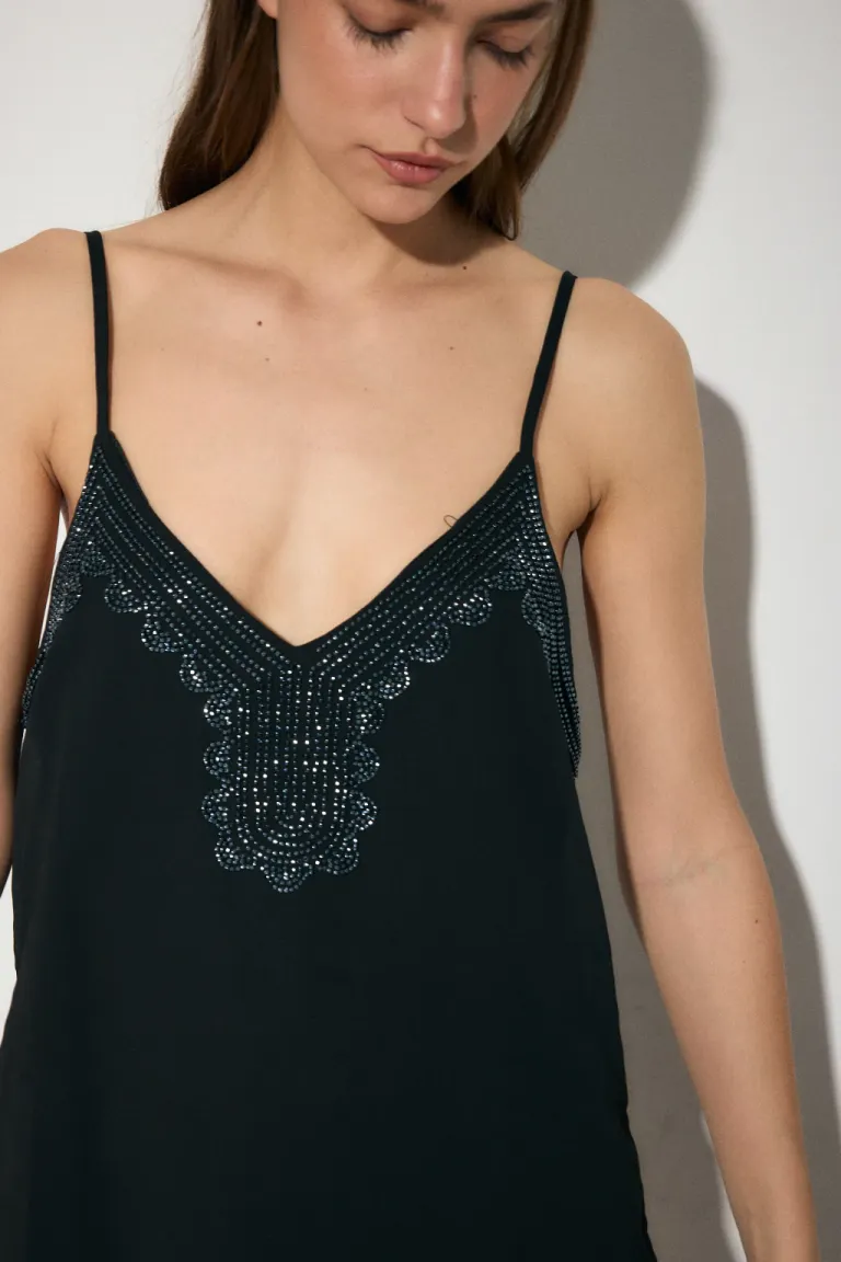 Camiseta de tirantes blanca elegante y femenina para mujer de Audaz en Tops para argentina