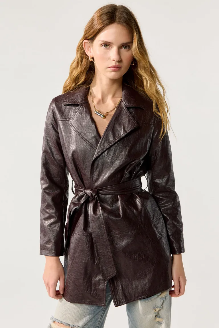 Chaqueta de diseño elegante y versátil para mujeres de Cuesta Blanca en Chaquetas para argentina