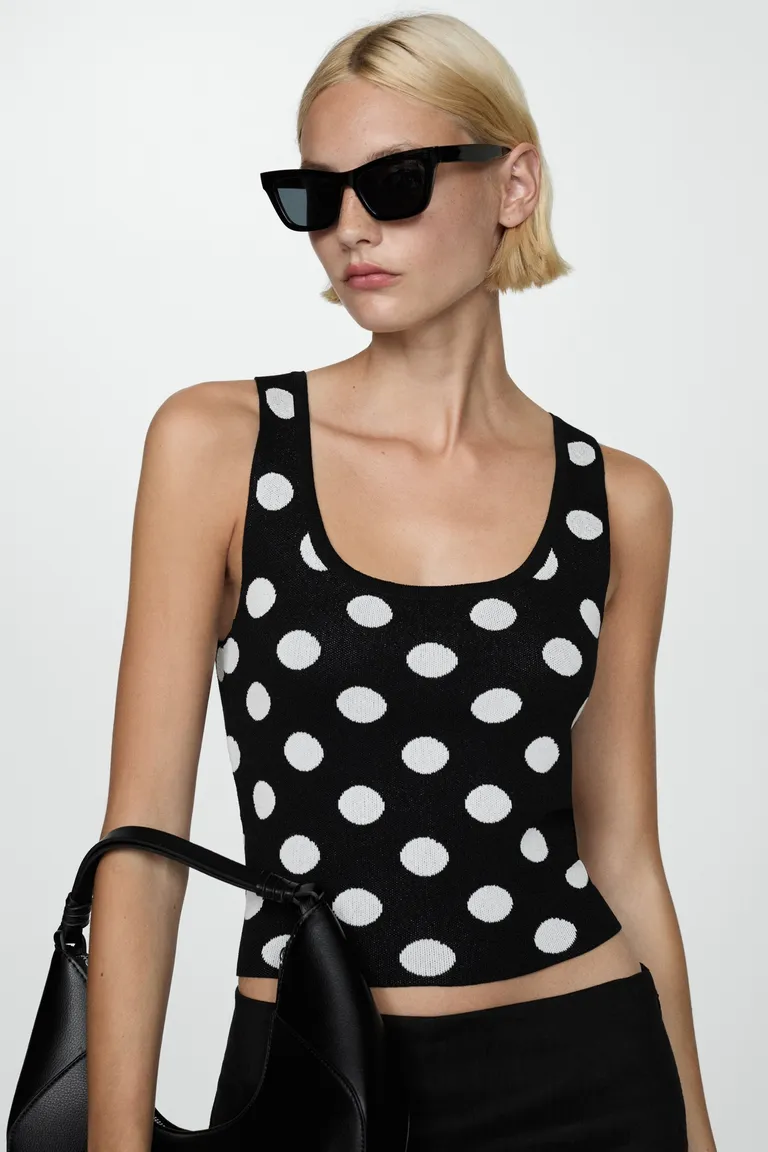 Top punto con lunares de Mango en Tops para argentina