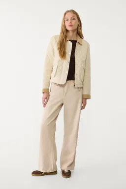 Cazadora acolchada combinada pana de Stradivarius en Chaquetas para argentina