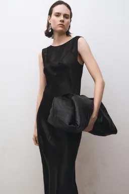 Vestido satinado combinado de Mango en Vestidos para argentina