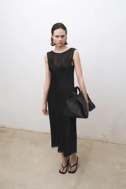 Vestido satinado combinado de Mango en Vestidos para argentina
