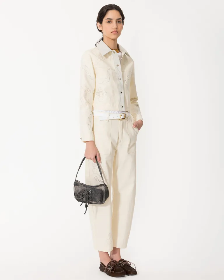 Chaqueta Lucky: Diseño exclusivo con bordados y detalles de cuero genuino de Jazmin Chebar en Chaquetas para argentina