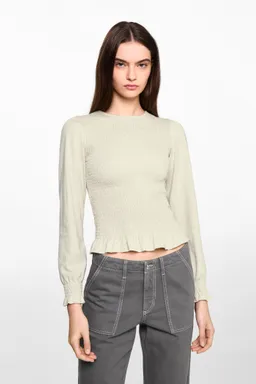 Blusa detalle fruncido de Mango Teen en Blusas para argentina