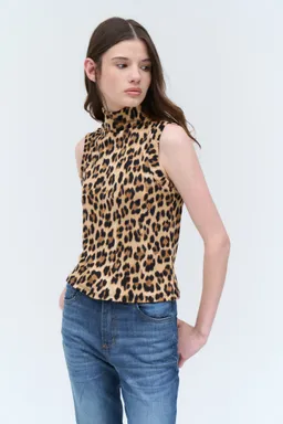 Remera natalio animal print de Nare en Remeras para argentina