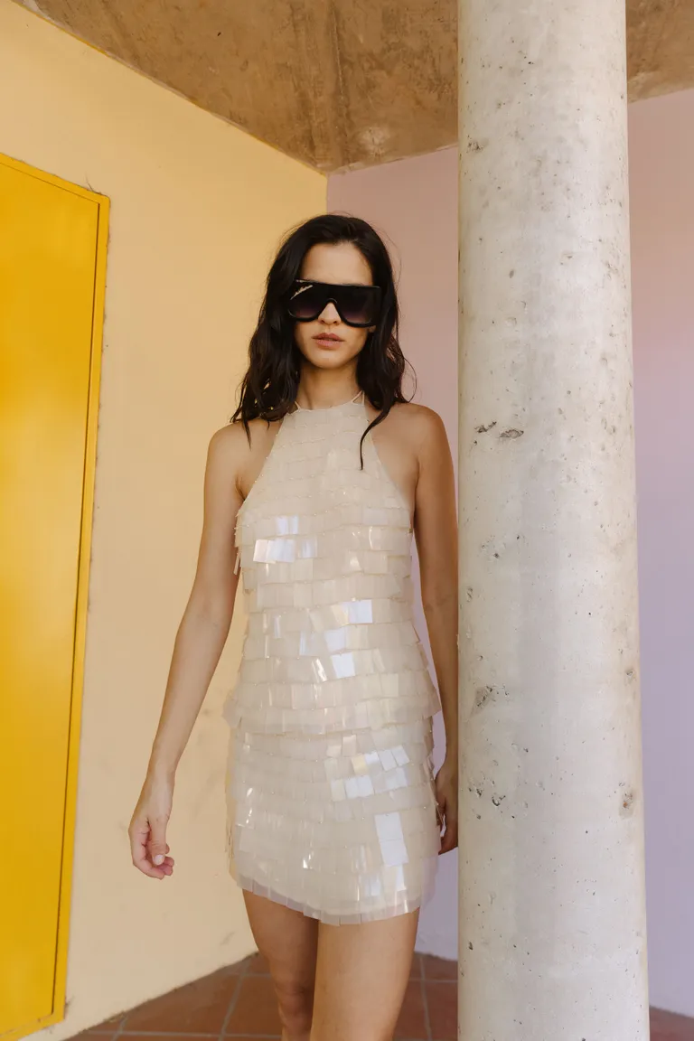 Top blanco de viscosa con bordado a mano de Maria Cher en Tops para argentina