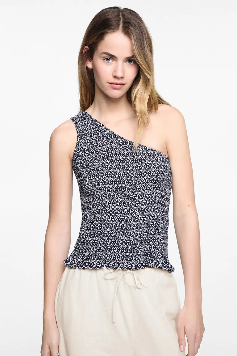 Top asimétrico fruncido de Mango Teen en Tops para argentina